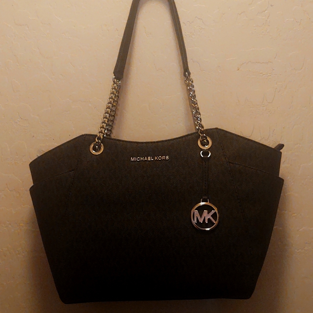 Michael Kors hand bag